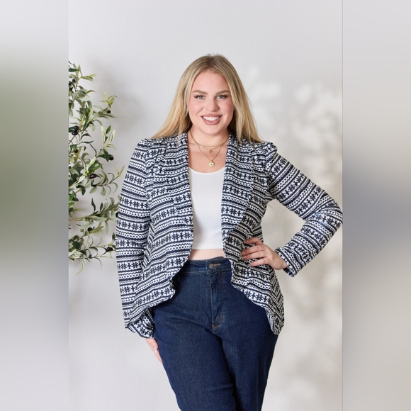 Heimish Full Size Open Front Snowflake Print Pattern Long Sleeve Blazer - Picture 8 of 11
